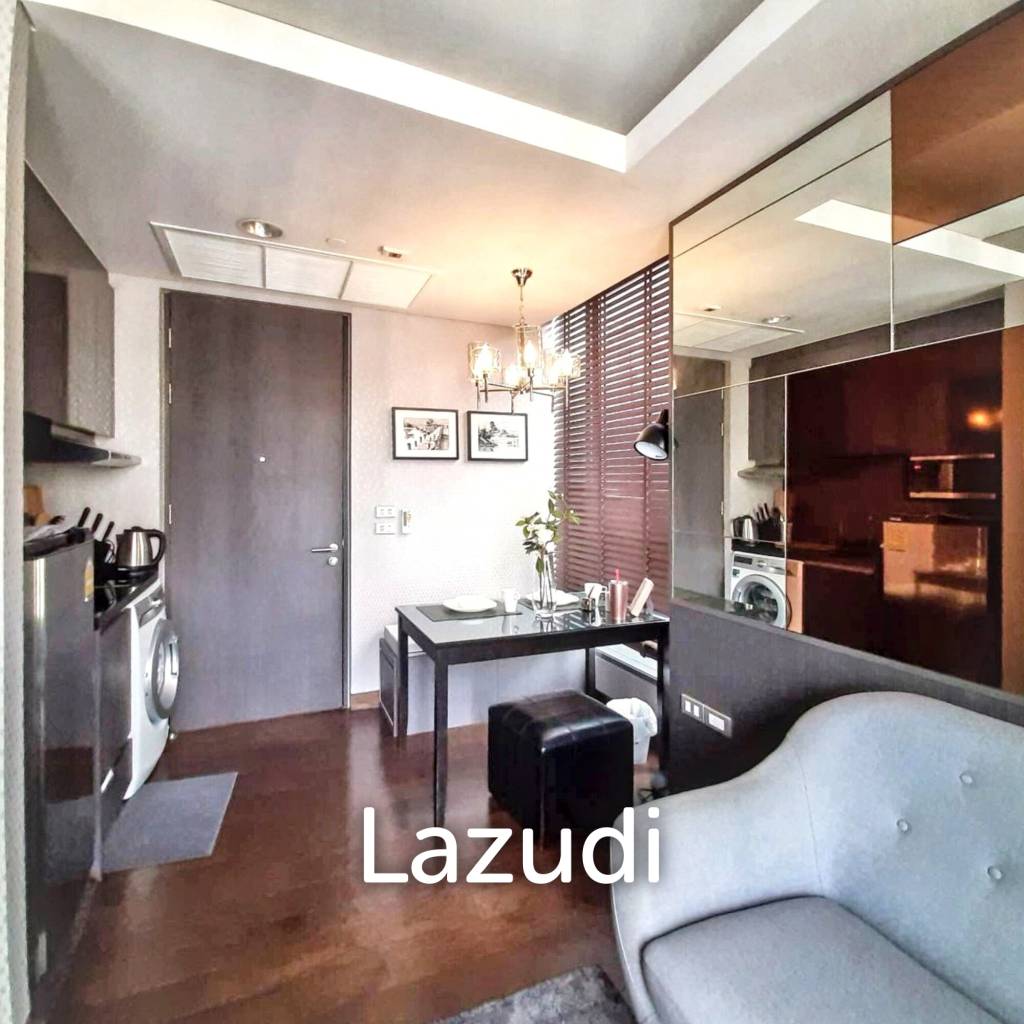 1 Bedroom 1 Bathroom 30 SQ.M The Lumpini 24