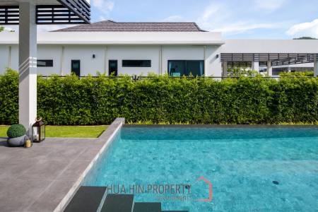 Sivana Hideaway - Modern Luxury 4 Bedroom Villa with Pool