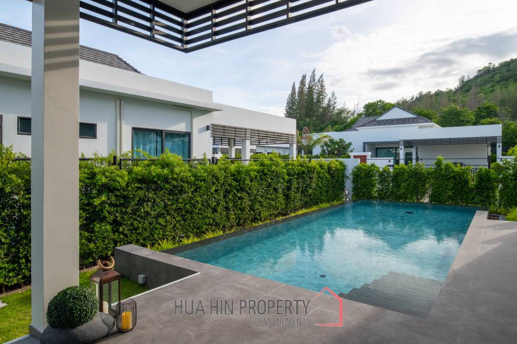 Sivana Hideaway - Modern Luxury 4 Bedroom Villa with Pool