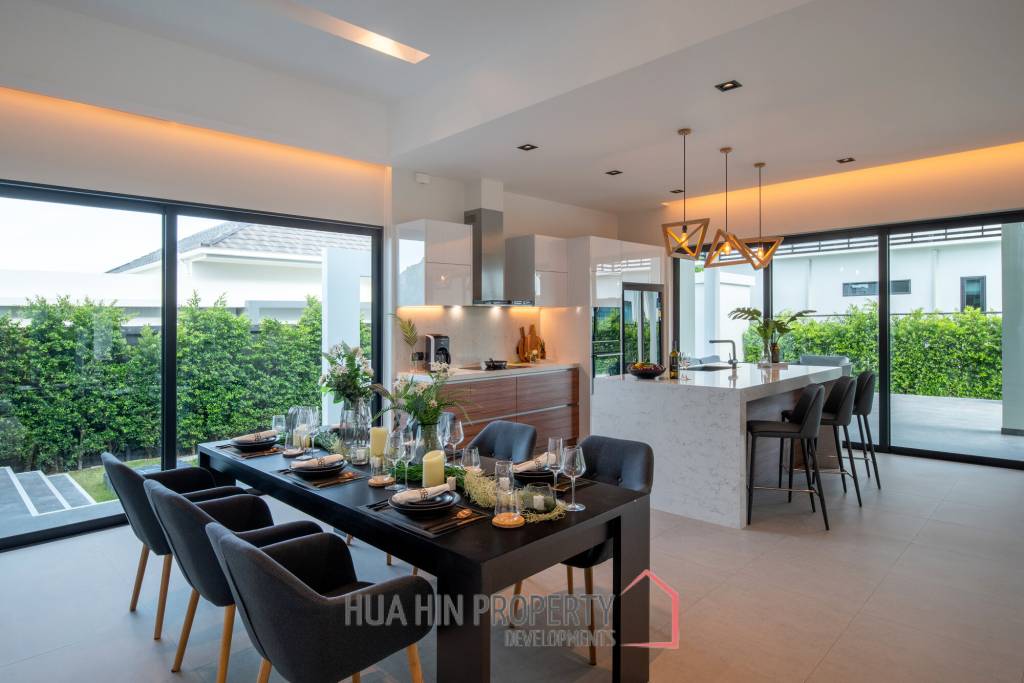 Sivana Hideaway - Modern Luxury 4 Bedroom Villa with Pool