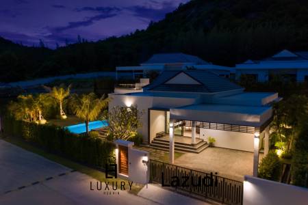 Sivana Hideaway: современная роскошная вилла с 3 спальнями, бассейном и садом
