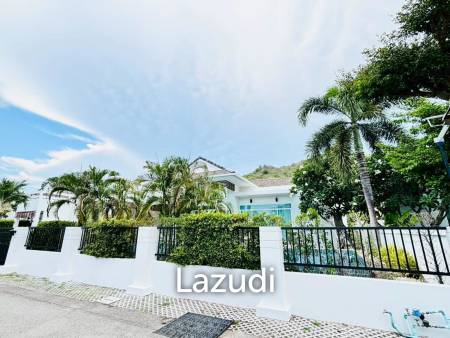 Sivana Gardens - Modern 3 Bedroom Villa with Private Pool