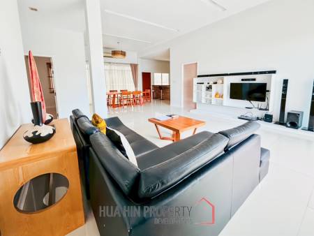 Sivana Gardens - Modern 3 Bedroom Villa with Private Pool