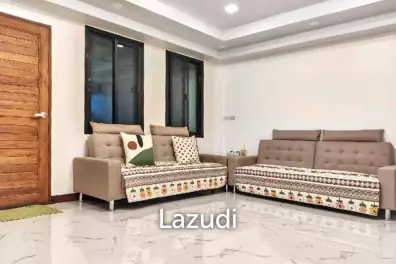 3 Bed 3 Bath 96 SQ.M Town home in Bang Chak