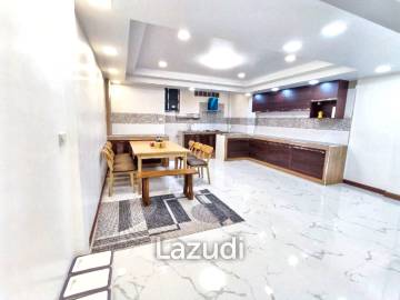 3 Bed 3 Bath 96 SQ.M Town home in Bang Chak