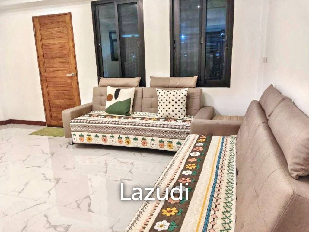 3 Bed 3 Bath 96 SQ.M Town home in Bang Chak