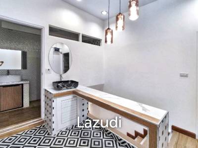 3 Bed 3 Bath 96 SQ.M Town home in Bang Chak