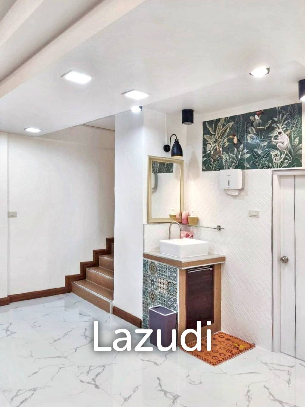 3 Bed 3 Bath 96 SQ.M Town home in Bang Chak