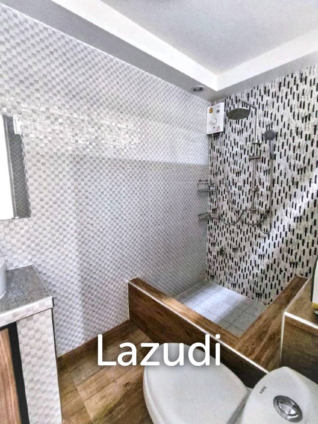 3 Bed 3 Bath 96 SQ.M Town home in Bang Chak