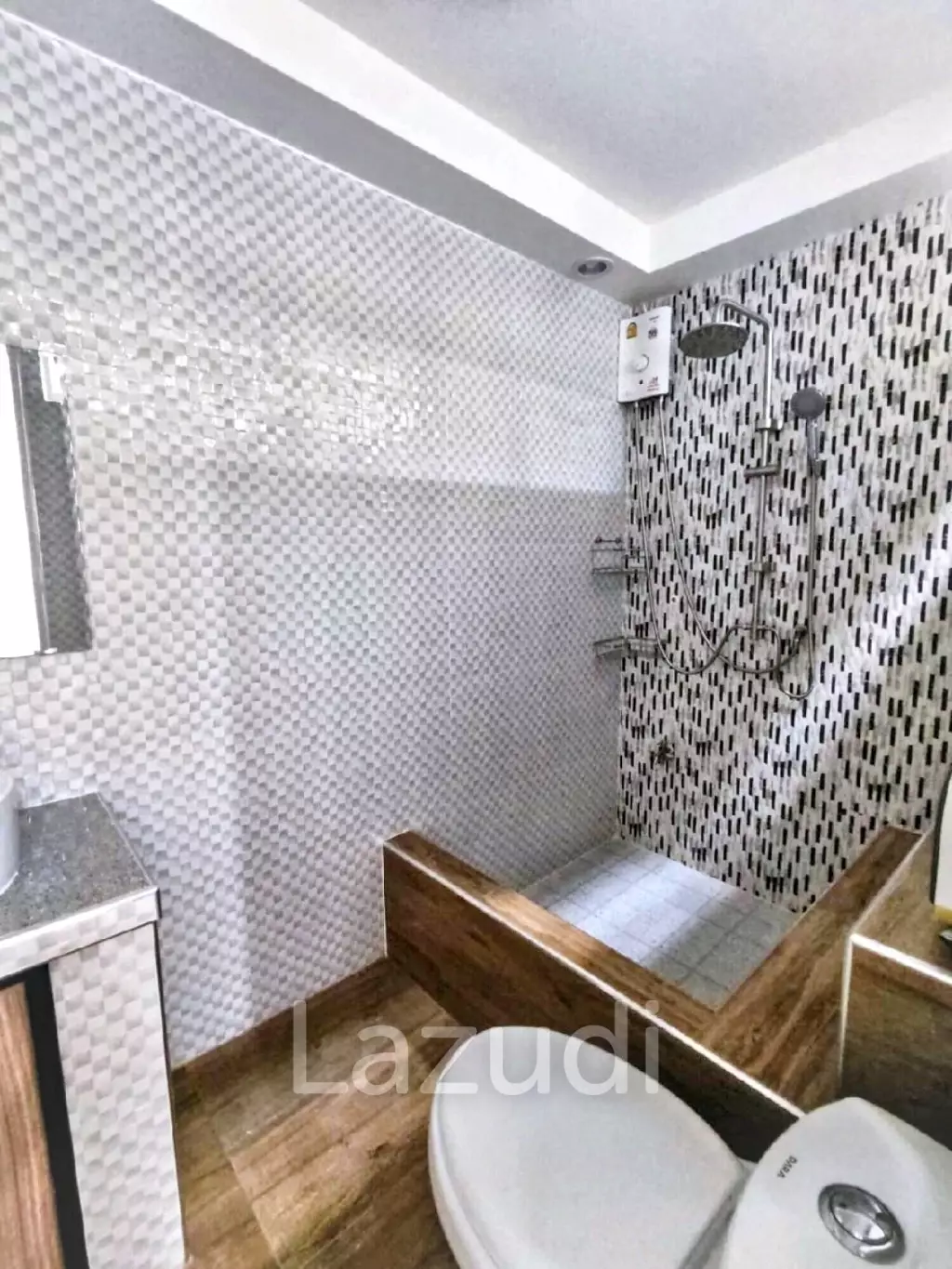 3 Bed 3 Bath 96 SQ.M Town home in Bang Chak