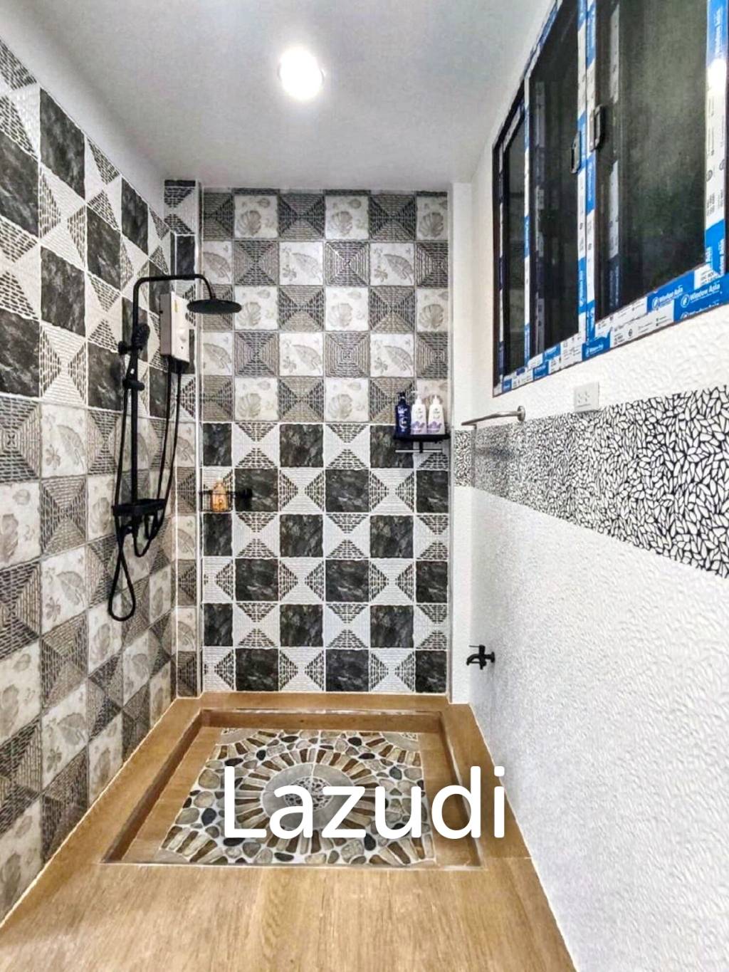 3 Bed 3 Bath 96 SQ.M Town home in Bang Chak
