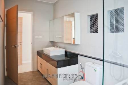 Sivana Gardens - 2-Bedroom Villa with Pool and Roof Terrace