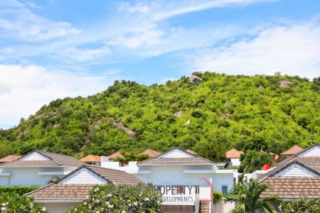 Sivana Gardens - 2-Bedroom Villa with Pool and Roof Terrace