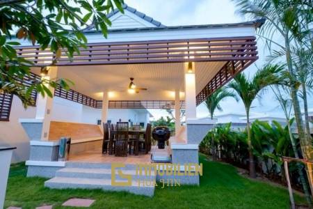 Sivana Gardens: Moderne luxuriöse 3 Schlafzimmer Pool Villa