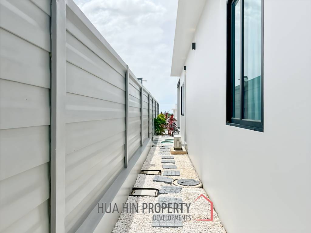 Sivana Hills - Luxury 4-Bedroom Villa with Roof Terrace and Private Pool