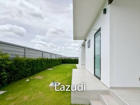 Sivana Hills - Brand New 3-Bedroom Villa with Private Pool, Mountain View