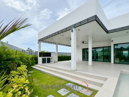 Sivana Hills - Brand New 3-Bedroom Villa with Private Pool, Mountain View