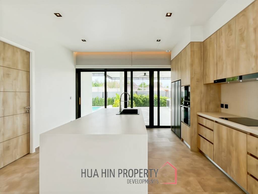 Sivana Hills - Brand New 3-Bedroom Villa with Private Pool, Mountain View