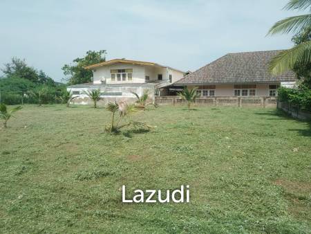 Prime Freehold Land 144 SQWA in Soi Hua Hin 33 Near Beach