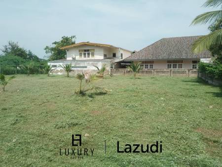 Prime Freehold Land 144 SQWA in Soi Hua Hin 33 Near Beach