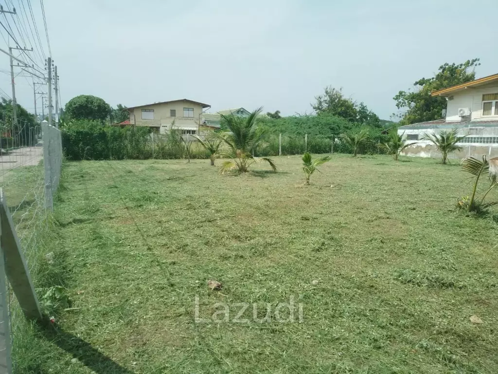 Prime Freehold Land 144 SQWA in Soi Hua Hin 33 Near Beach