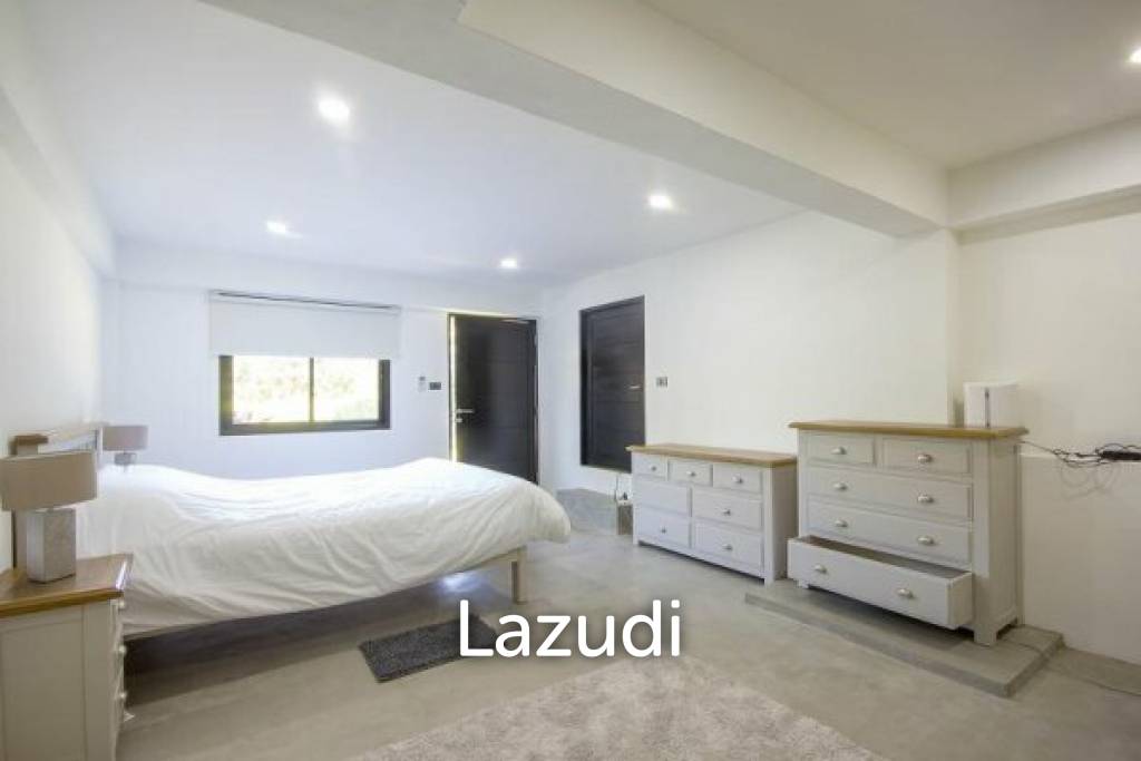 2,400 Sqm 6 Bed 5 Bath Villa For Sale