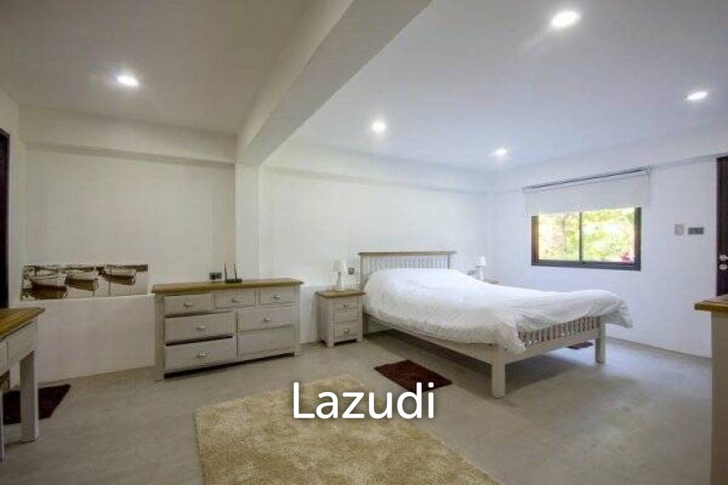 2,400 Sqm 6 Bed 5 Bath Villa For Sale