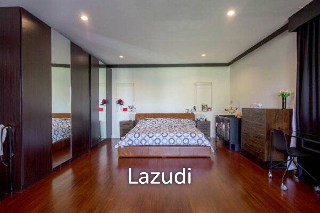 2,400 Sqm 6 Bed 5 Bath Villa For Sale