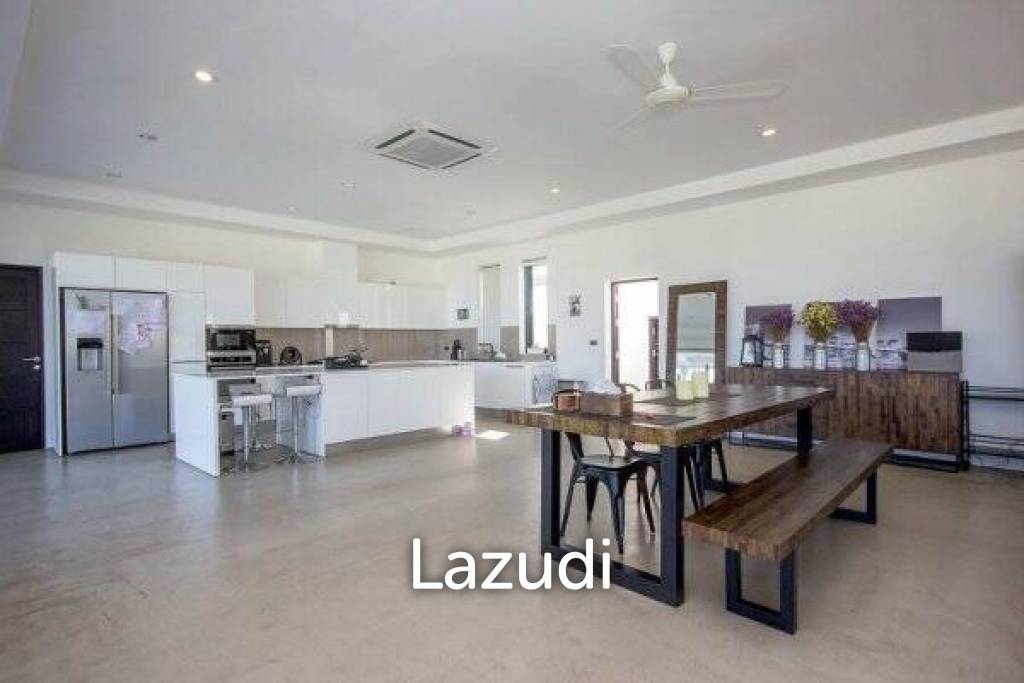 2,400 Sqm 6 Bed 5 Bath Villa For Sale