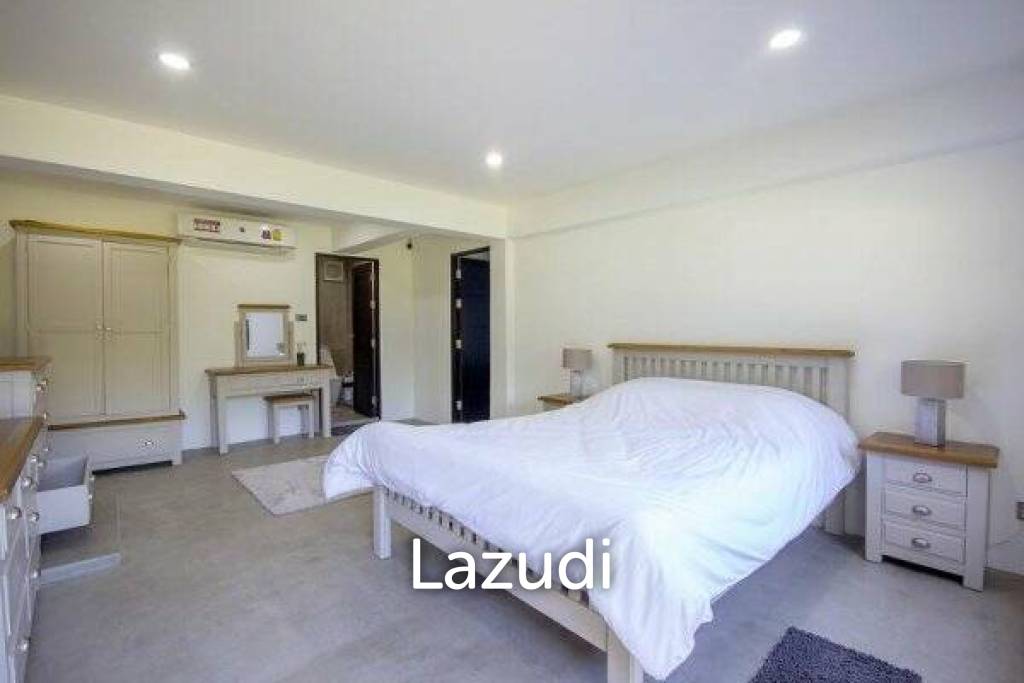 2,400 Sqm 6 Bed 5 Bath Villa For Sale