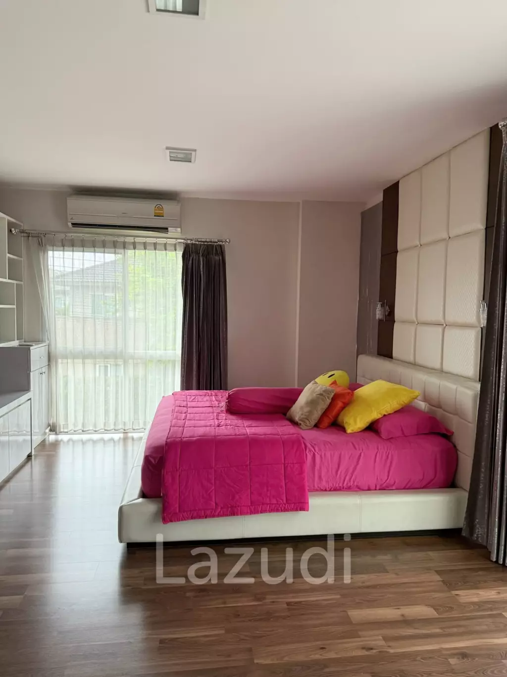 2 Storey 4 bedrooms House For Rent in Siwalee