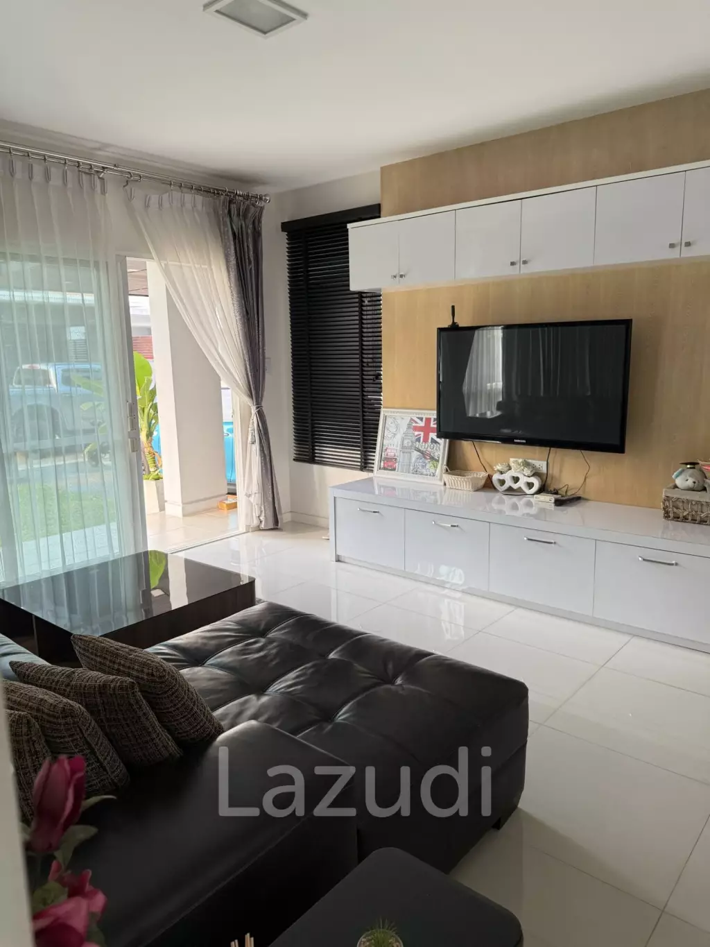 2 Storey 4 bedrooms House For Rent in Siwalee