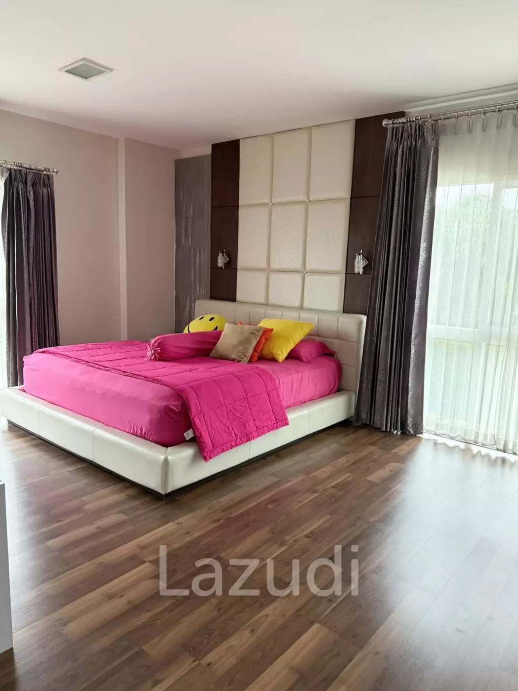 2 Storey 4 bedrooms House For Rent in Siwalee