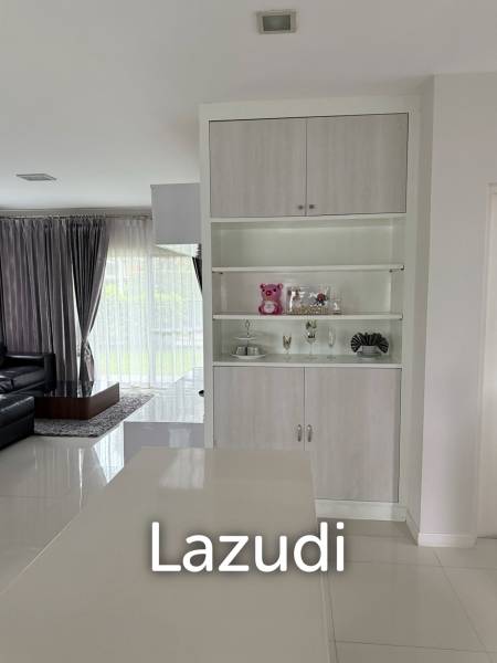 2 Storey 4 bedrooms House For Rent in Siwalee