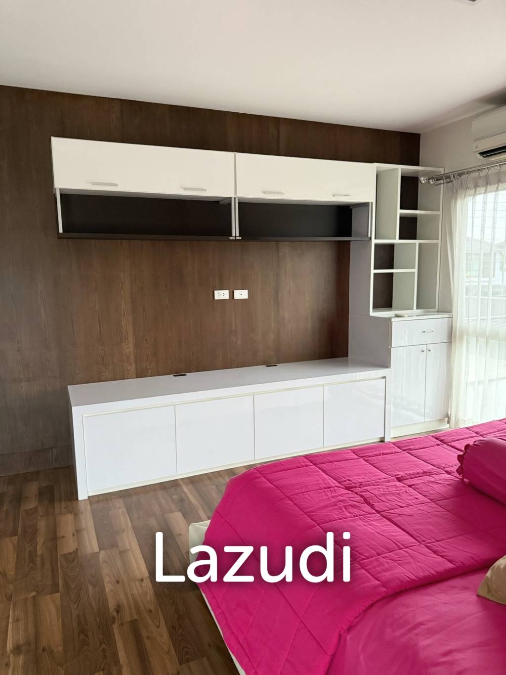 2 Storey 4 bedrooms House For Rent in Siwalee