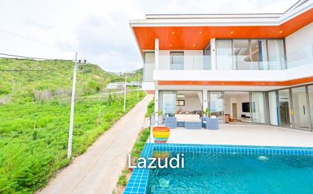 Modern 4‑Bedroom Villa in Bophut – Near Fisherman's Village