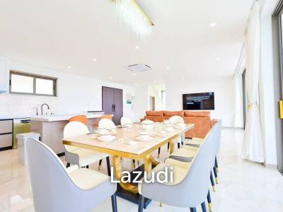 Modern 4‑Bedroom Villa in Bophut – Near Fisherman's Village