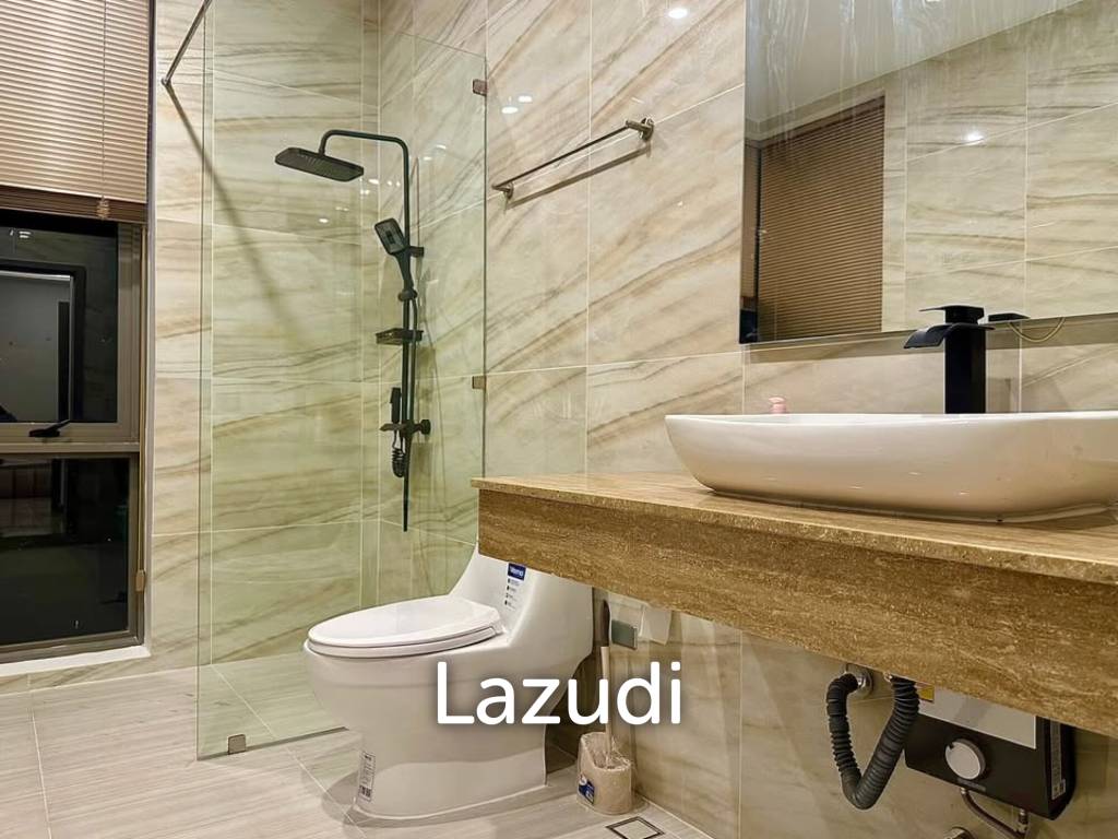 Modern 4‑Bedroom Villa in Bophut – Near Fisherman's Village