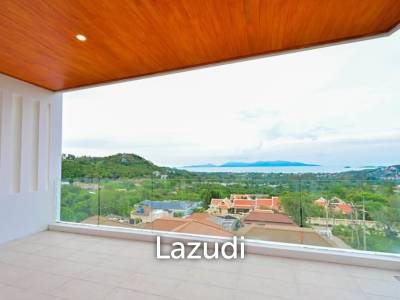 Modern 4‑Bedroom Villa in Bophut – Near Fisherman's Village