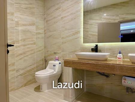 Modern 4‑Bedroom Villa in Bophut – Near Fisherman's Village