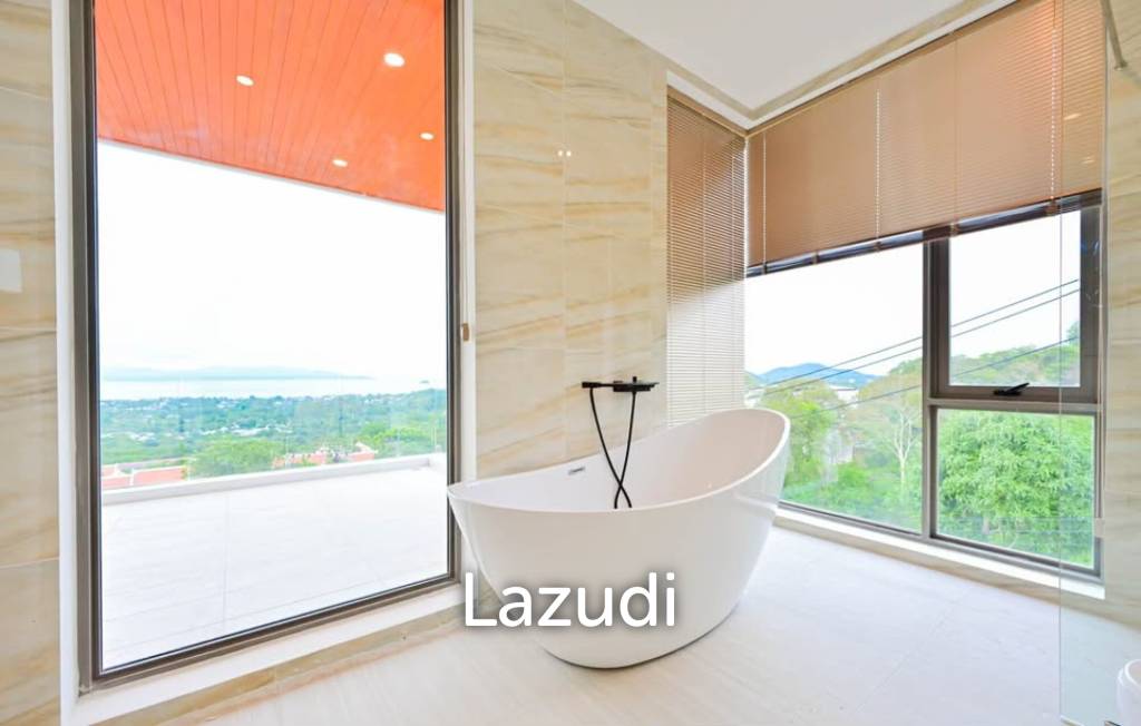 Modern 4‑Bedroom Villa in Bophut – Near Fisherman's Village