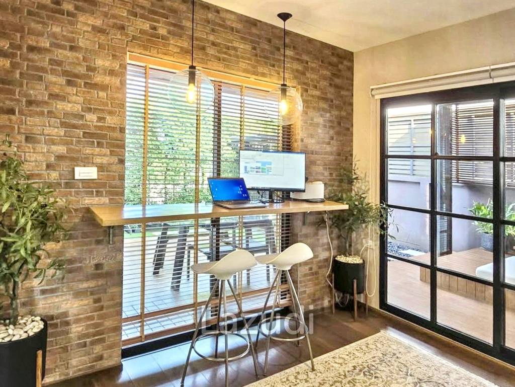 3 Bedroom 3 Bathroom 220 Sq.m Mantana Bangna
