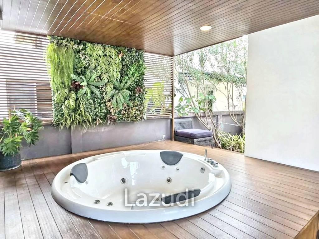 3 Bedroom 3 Bathroom 220 Sq.m Mantana Bangna