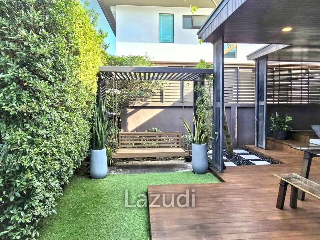 3 Bedroom 3 Bathroom 220 Sq.m Mantana Bangna