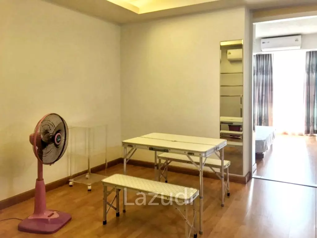 1 Bed 1 Bath 45 SQ.M The Waterford Sukhumvit 50