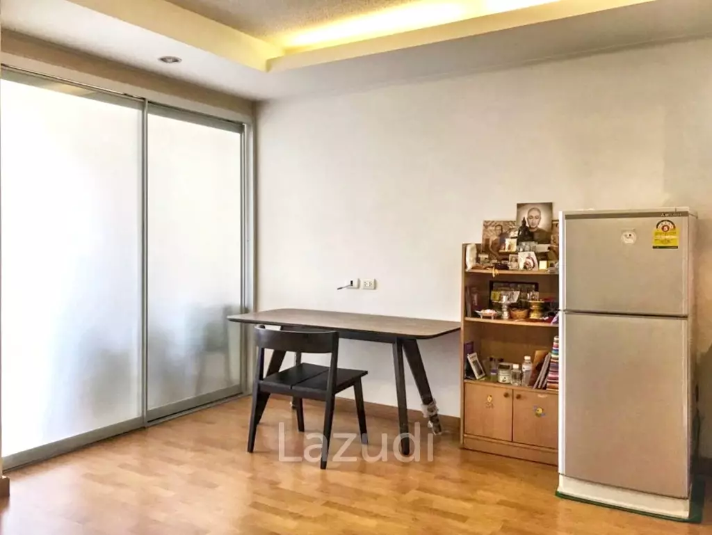 1 Bed 1 Bath 45 SQ.M The Waterford Sukhumvit 50