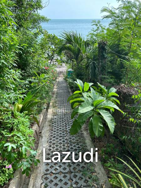 Exceptional Location with Direct Beach Access – Ideal for a Luxury Villa