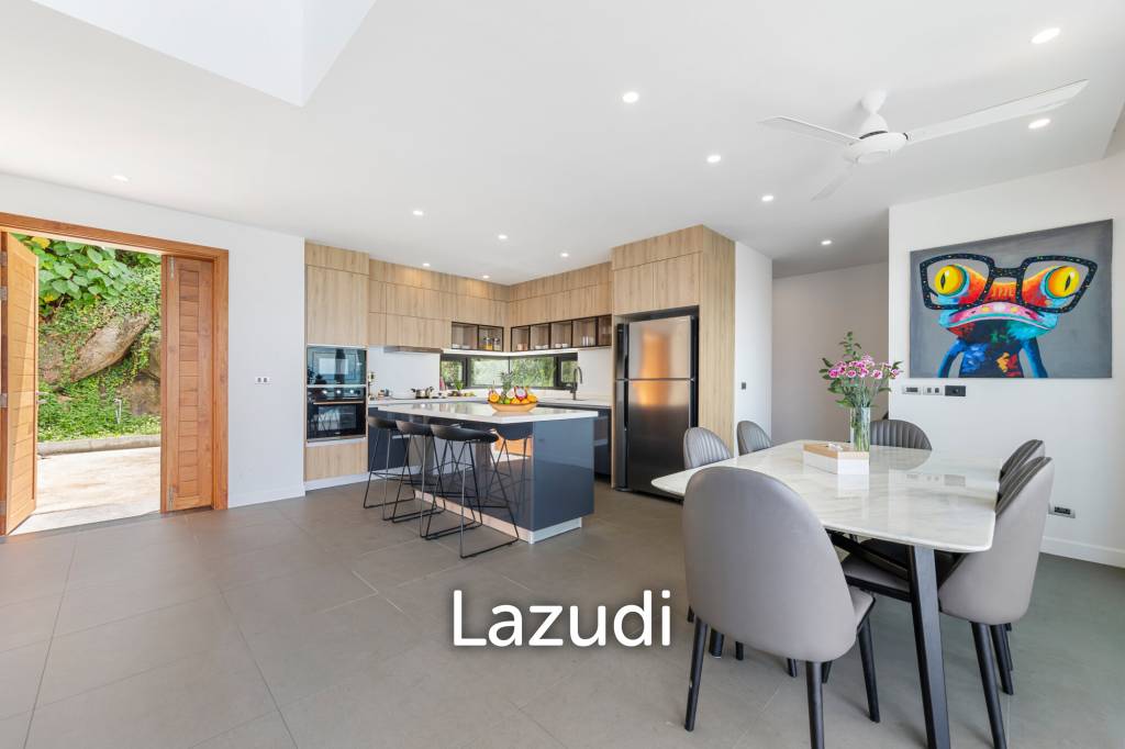 Stunning 4-Bedroom Sea View Villa in Chaweng Noi