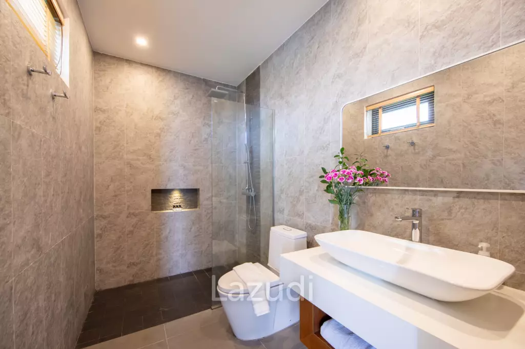 Stunning 4-Bedroom Sea View Villa in Chaweng Noi