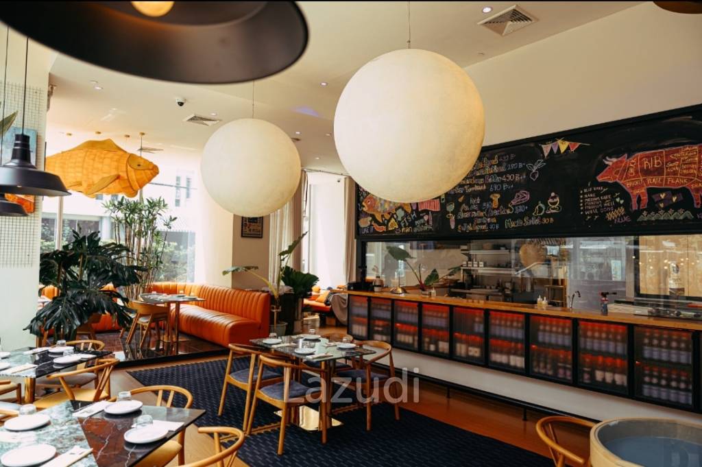 Turnkey Restaurant Opportunity on Main Sukhumvit Soi 7 – 250 SQM Premium Bistro for Sale/Rent Near BTS Nana!
